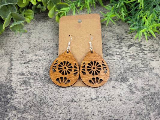 Daisy Teardrop Earrings – Birch Wood Floral Dangles