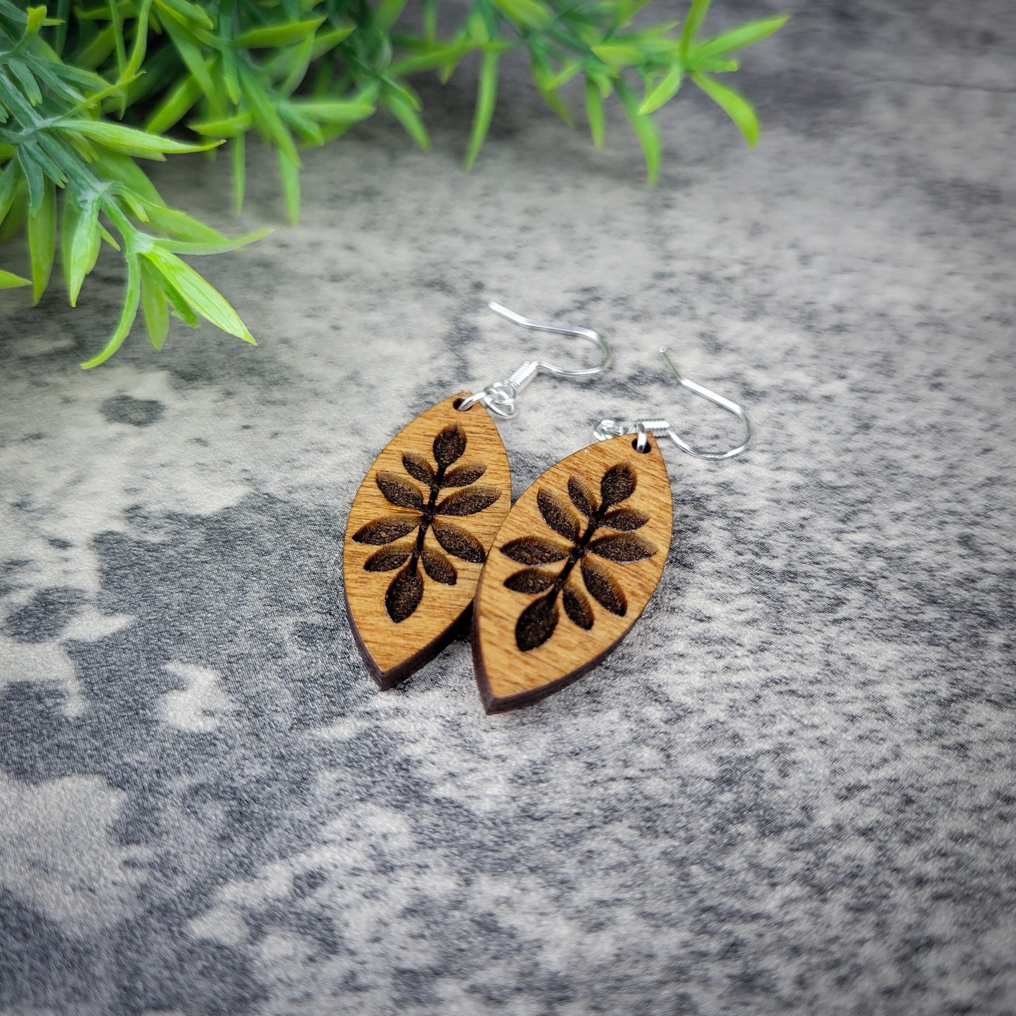 Engraved Wooden Leaf Dangle Earrings – Birch Wood Etched Jewelry
